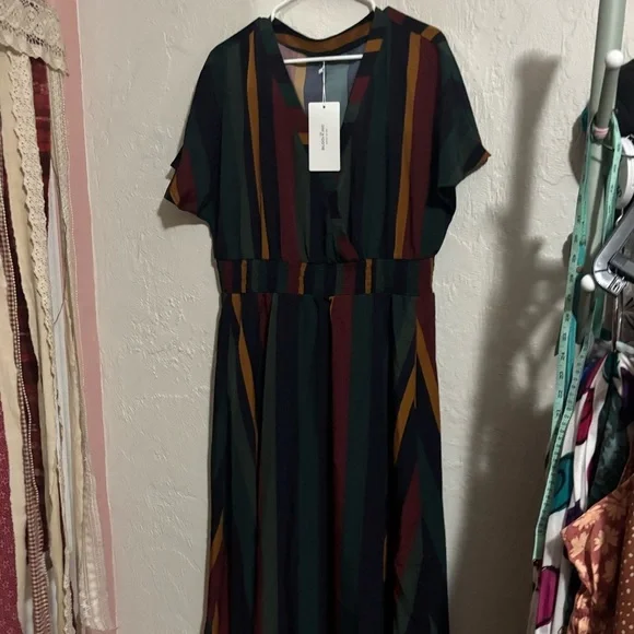 NWT Bloomchic Multicolor Striped Maxi Dress - Picture 4 of 7
